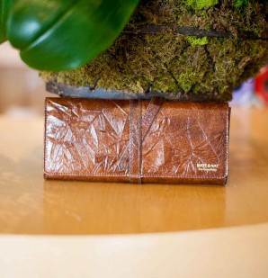Matt-&-Nat-Marianne-Clutch-Cognac