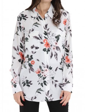 Equipment Slim Signature Silk Shirt in Bright White Floral-front